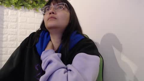 Trixie 3 online show from 21, 2, 2025