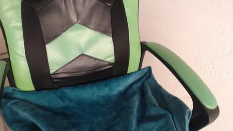 Trixie 3 online show from 14, 11, 2025