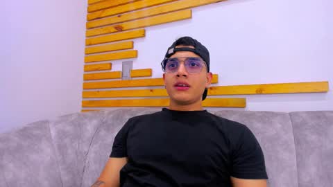 Jhonny Dick  his neighbors. online show from 24, 9, 2025