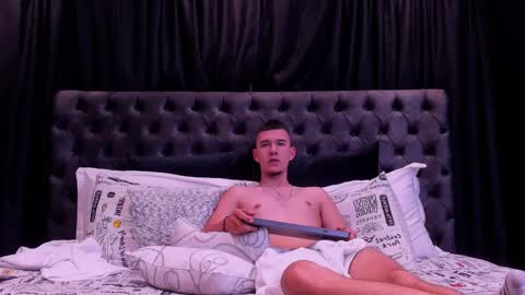 Jhonny Dick  his neighbors. online show from 27, 3, 2026