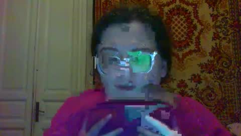 Snapshot of webgirl2 chatting on 28, 11, 2025 Marina online show from 28, 11, 2025