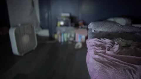 Snapshot of wedifferent_ chatting on 22, 9, 2025 wedifferent_ online show from 22, 9, 2025