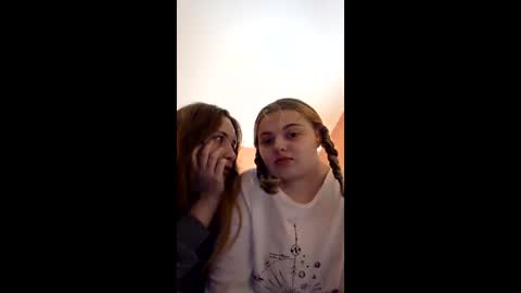 Snapshot of welctotheend chatting on 29, 5, 2026 welctotheend online show from 29, 5, 2026