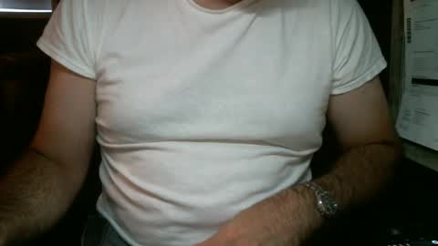 Snapshot of wellandwelland chatting on 12, 9, 2025 wellandwelland online show from 12, 9, 2025