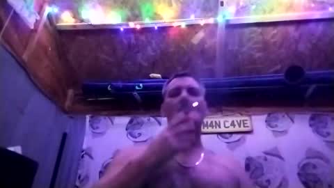 Snapshot of welshdragon37 chatting on 17, 12, 2025 Welshdragon37 online show from 17, 12, 2025