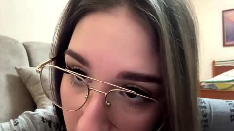 Anna online show from 10, 4, 2026