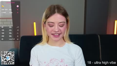 Snapshot of wendylovelylovew chatting on 10, 10, 2025 Wendy online show from 10, 10, 2025