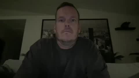 Snapshot of westcoastguy213 chatting on 10, 10, 2025 westcoastguy213 online show from 10, 10, 2025