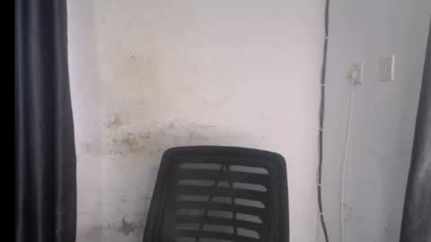 Snapshot of wet_juicypussy chatting on 2, 12, 2024 queen online show from 2, 12, 2024