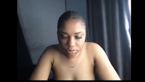 Snapshot of wet_juicypussy chatting on 27, 12, 2024 queen online show from 27, 12, 2024