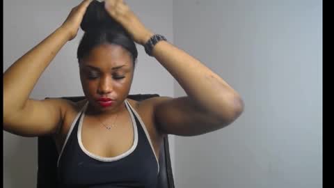 Snapshot of wet_juicypussy chatting on 16, 1, 2025 queen online show from 16, 1, 2025