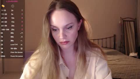 Lana online show from 12, 9, 2025