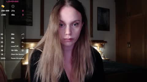Lana online show from 10, 10, 2025