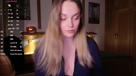 Lana online show from 18, 10, 2025
