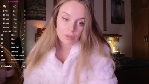 Lana online show from 21, 10, 2025