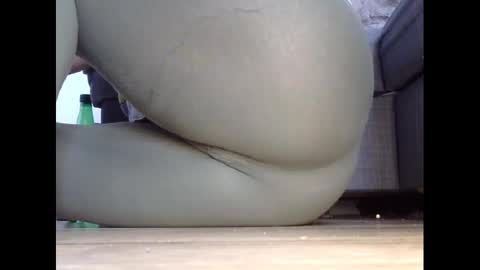 wet_pants2022 online show from 24, 2, 2025