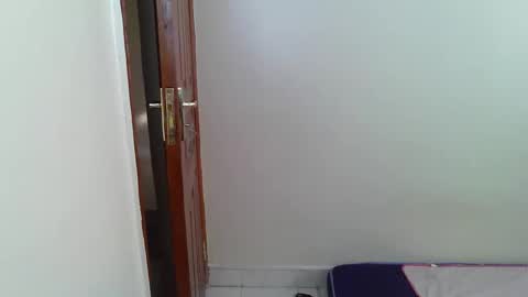 Snapshot of wet_pussy2025 chatting on 22, 11, 2025 wet_pussy2025 online show from 22, 11, 2025