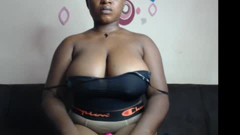 Snapshot of wet_xxpussy55 chatting on 10, 9, 2025 Sonia online show from 10, 9, 2025