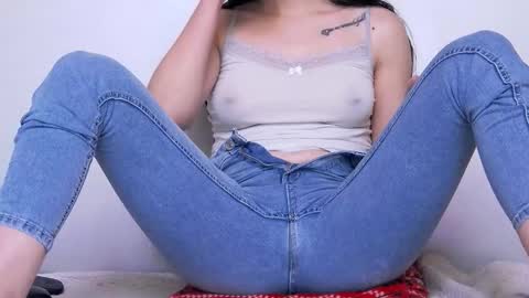 Snapshot of wetdream221 chatting on 17, 12, 2025 Beatrice Moan from LovenseWet from Tip MenuOpen for Private online show from 17, 12, 2025