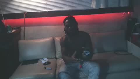 Snapshot of wetdreamsz101 chatting on 22, 11, 2025 wetdreamz101 online show from 22, 11, 2025