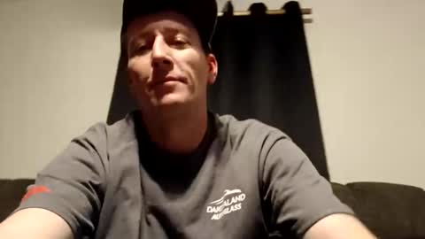 Snapshot of wetduck77777 chatting on 14, 12, 2025 wetduck77777 online show from 14, 12, 2025