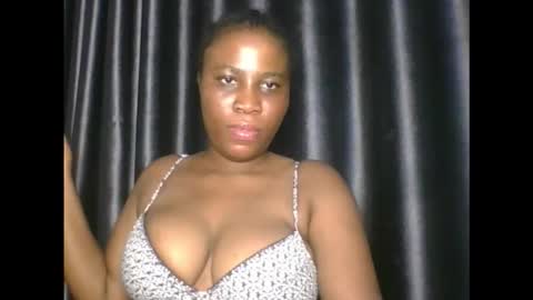 Snapshot of wetfatpussy_ chatting on 18, 10, 2025 wetfatpussy_ online show from 18, 10, 2025