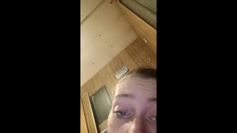 Snapshot of wetkittyslut chatting on 22, 12, 2025 wetkittyslut online show from 22, 12, 2025