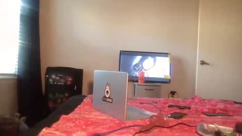 Snapshot of wetkyliecreams chatting on 22, 1, 2025 Kylie online show from 22, 1, 2025