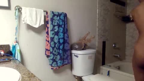 Snapshot of wetkyliecreams chatting on 15, 2, 2025 Kylie online show from 15, 2, 2025