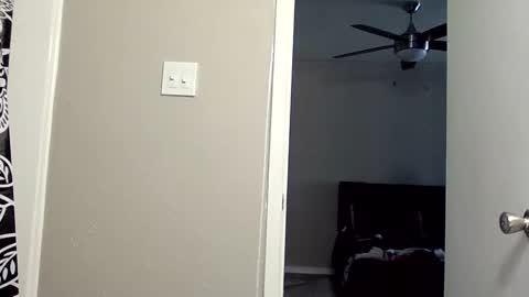 Snapshot of wetkyliecreams chatting on 21, 9, 2025 Kylie online show from 21, 9, 2025