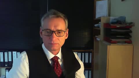 Snapshot of wetsuitedman chatting on 27, 12, 2024 Franz online show from 27, 12, 2024