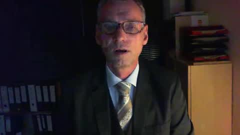 Snapshot of wetsuitedman chatting on 10, 10, 2025 Franz online show from 10, 10, 2025