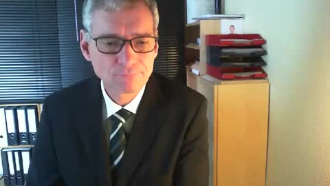 Snapshot of wetsuitedman chatting on 21, 11, 2025 Franz online show from 21, 11, 2025