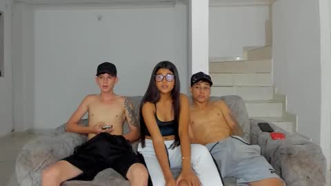 --New girls--TamyDark hair girl--Aitana--Mathiasglasses boy--Peter online show from 12, 9, 2025