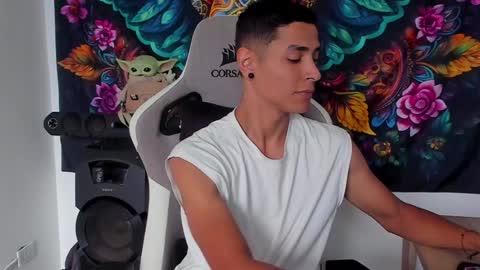 Snapshot of wexx_ chatting on 21, 12, 2024 wex online show from 21, 12, 2024