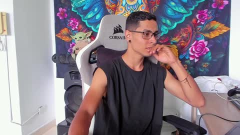 Snapshot of wexx_ chatting on 11, 1, 2025 wex online show from 11, 1, 2025