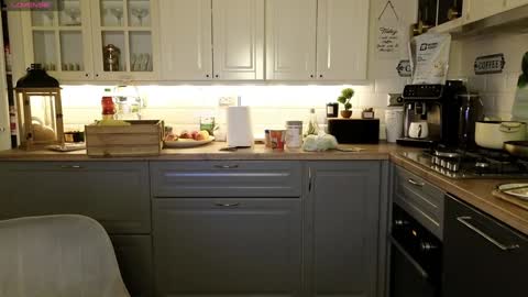 Victoria Maria online show from 19, 1, 2025