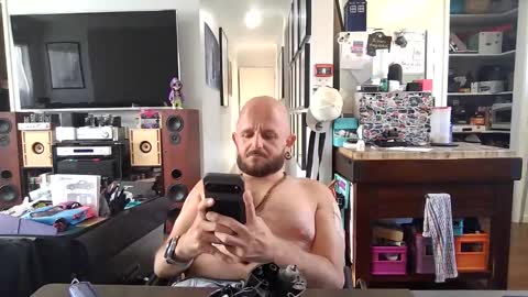 Snapshot of wheelzie chatting on 5, 3, 2025 wheelzie online show from 5, 3, 2025