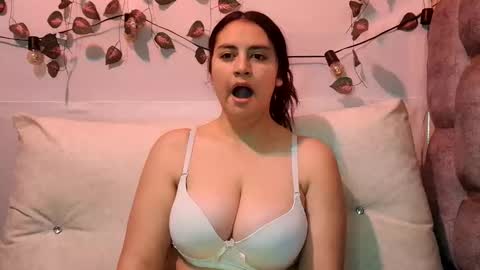 Sofa Lpez  online show from 15, 12, 2025