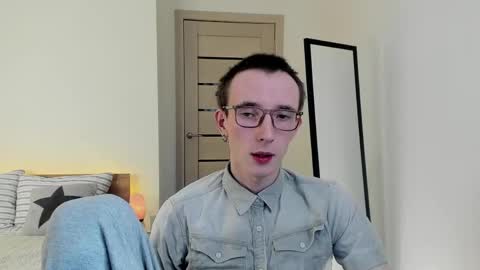 Snapshot of white_vibee chatting on 5, 4, 2026 Stefan online show from 5, 4, 2026