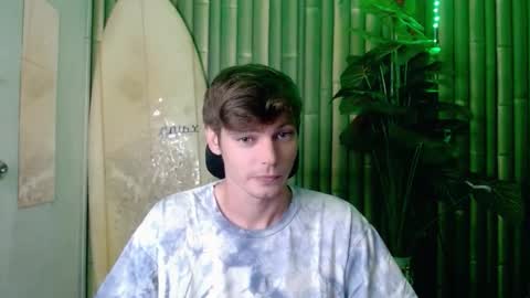 Snapshot of whiteboyinasia chatting on 29, 9, 2025 Christian online show from 29, 9, 2025