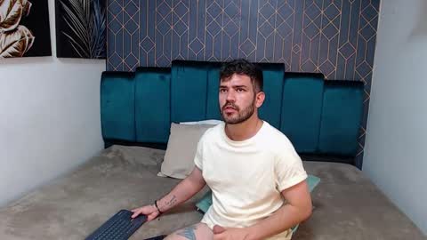 Dylan white online show from 12, 2, 2025