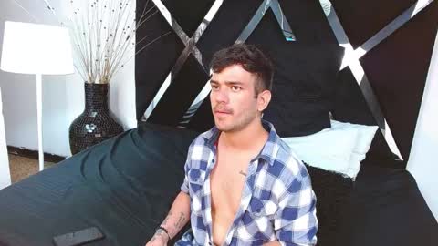 Dylan white online show from 21, 2, 2025