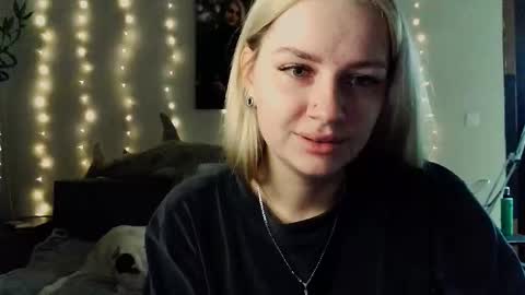 Snapshot of whitehex666 chatting on 2, 12, 2025 whitehex666 online show from 2, 12, 2025