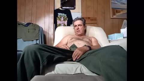 Snapshot of whitelion67 chatting on 17, 9, 2025 whitelion67 online show from 17, 9, 2025