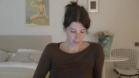 White Queen online show from 2, 7, 2026