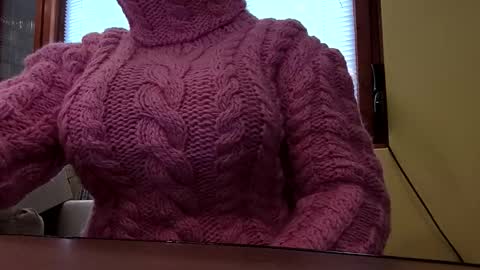 whitesweater online show from 3, 12, 2025