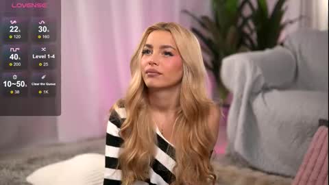 whitneyandrews online show from 3, 12, 2025