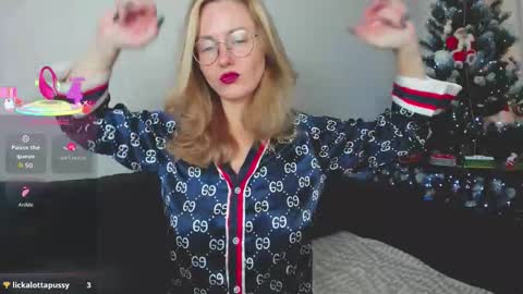 whitneypunnch online show from 17, 12, 2025