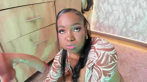 Snapshot of whitneyyfox chatting on 4, 6, 2026 whitneyyfox online show from 4, 6, 2026